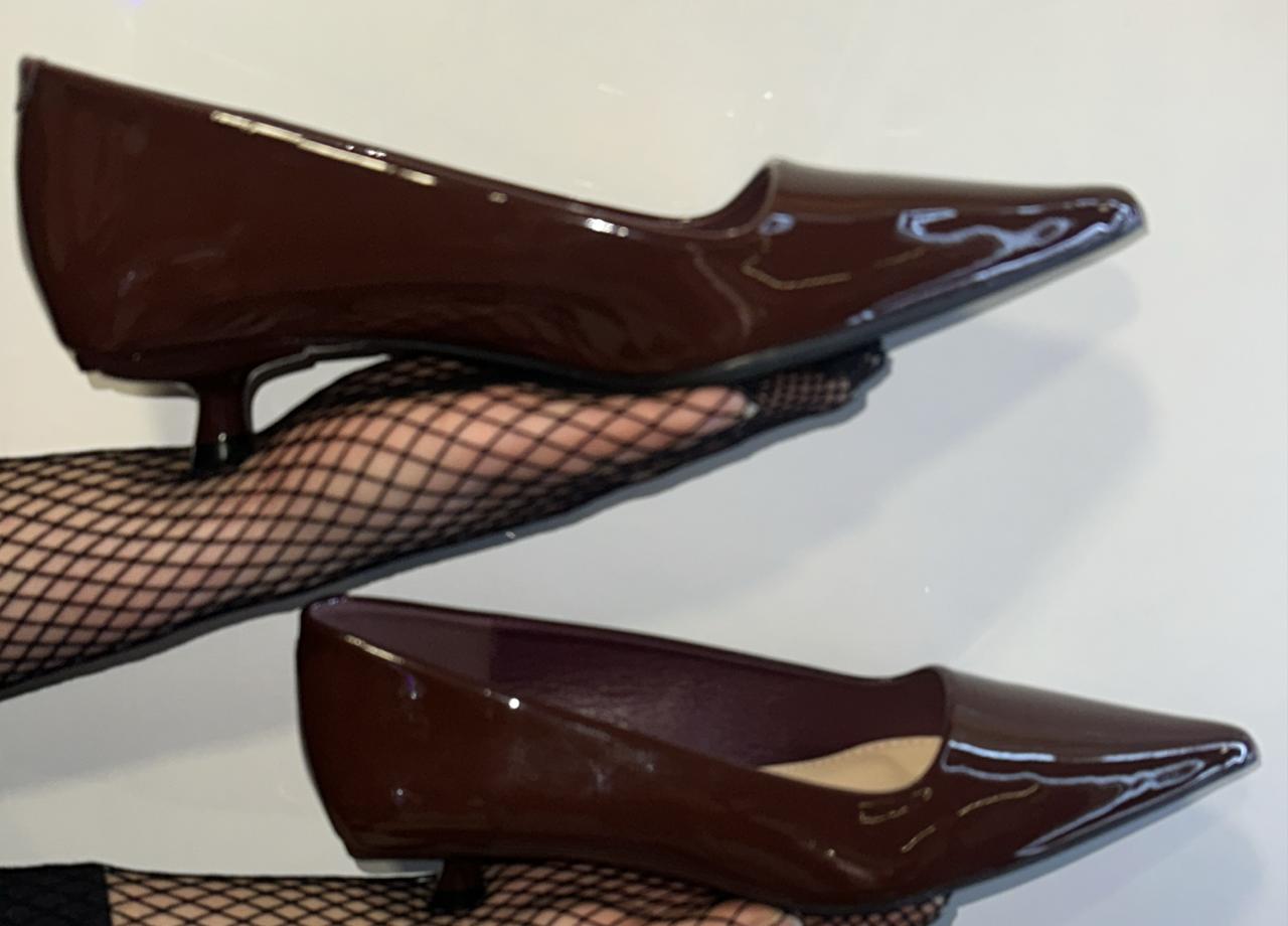Solid Pointed-toe Kitten Heel Pumps