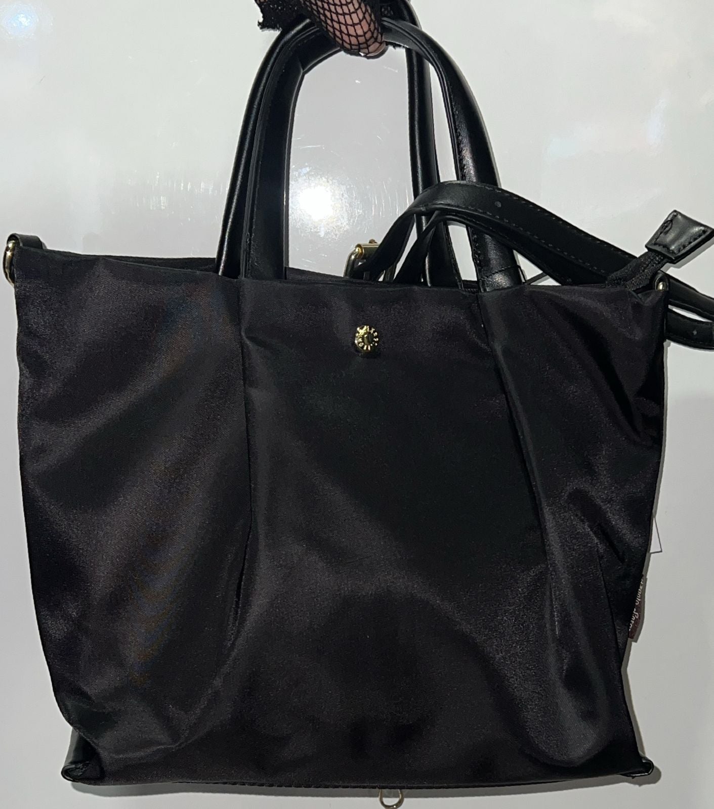 Classic Nylon Tote Style