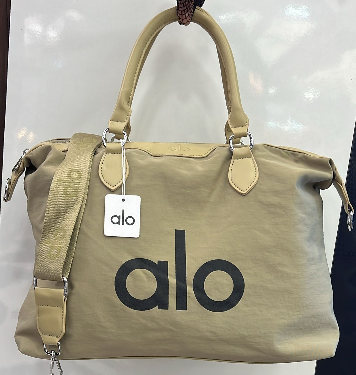 Alo Yoga Voyaga Bag