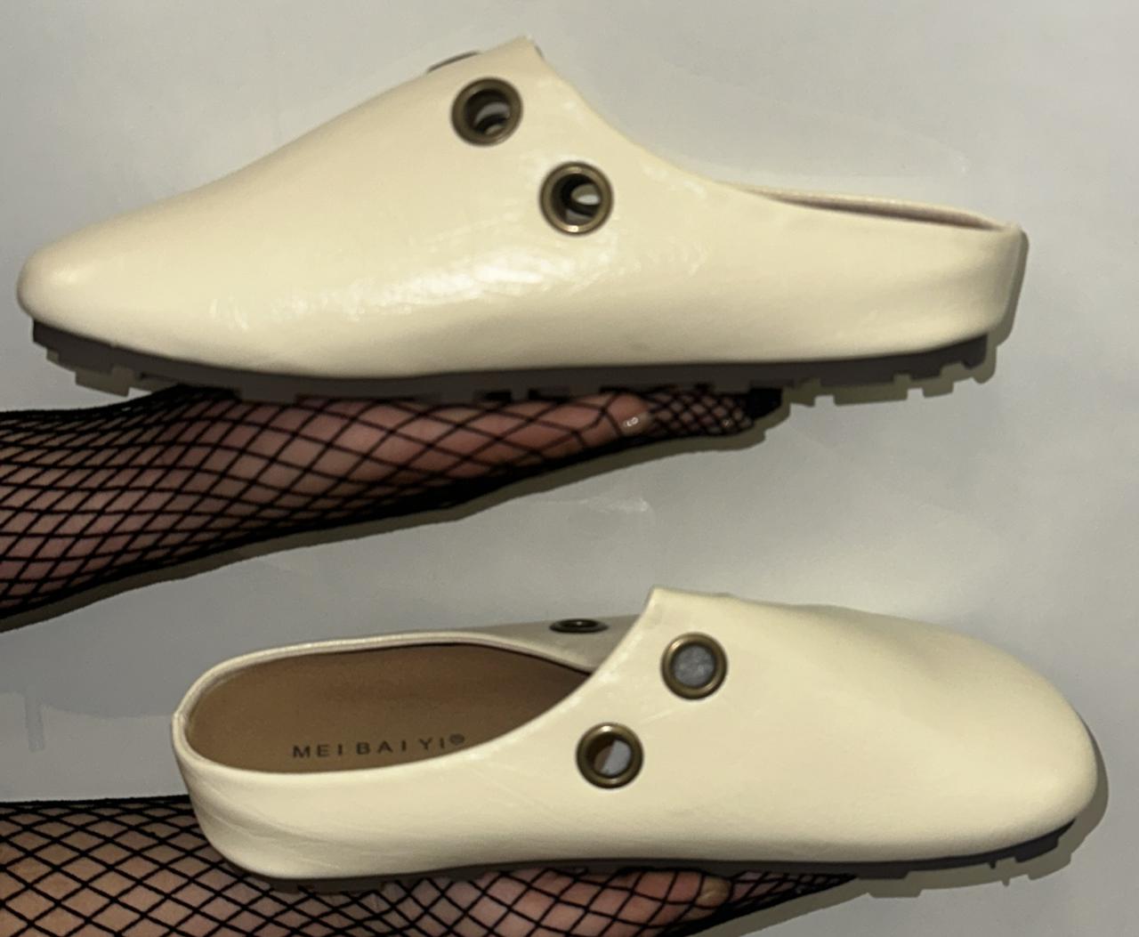 Slip-on Mule Clogs